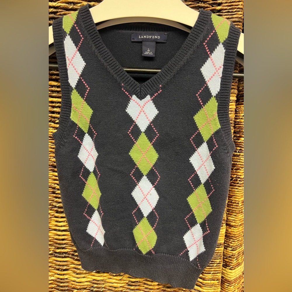 Lands' End-‎ Youth Argyle Sweater Vest, Size:6x, hole bottom left